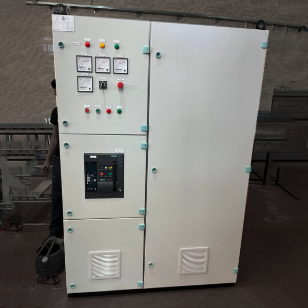 تابلو LV ایستاده